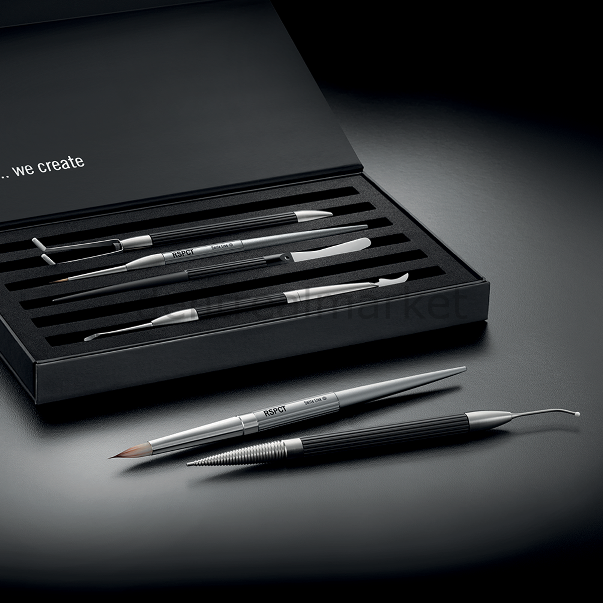 Smile Line Porcelain Instrument Set